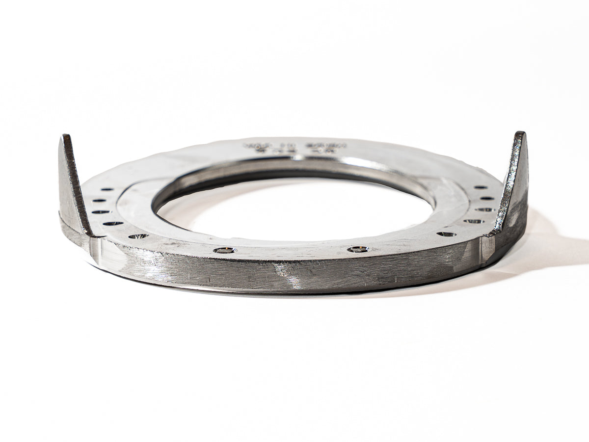Grand Circuit Egg Bar Side Clipped EC